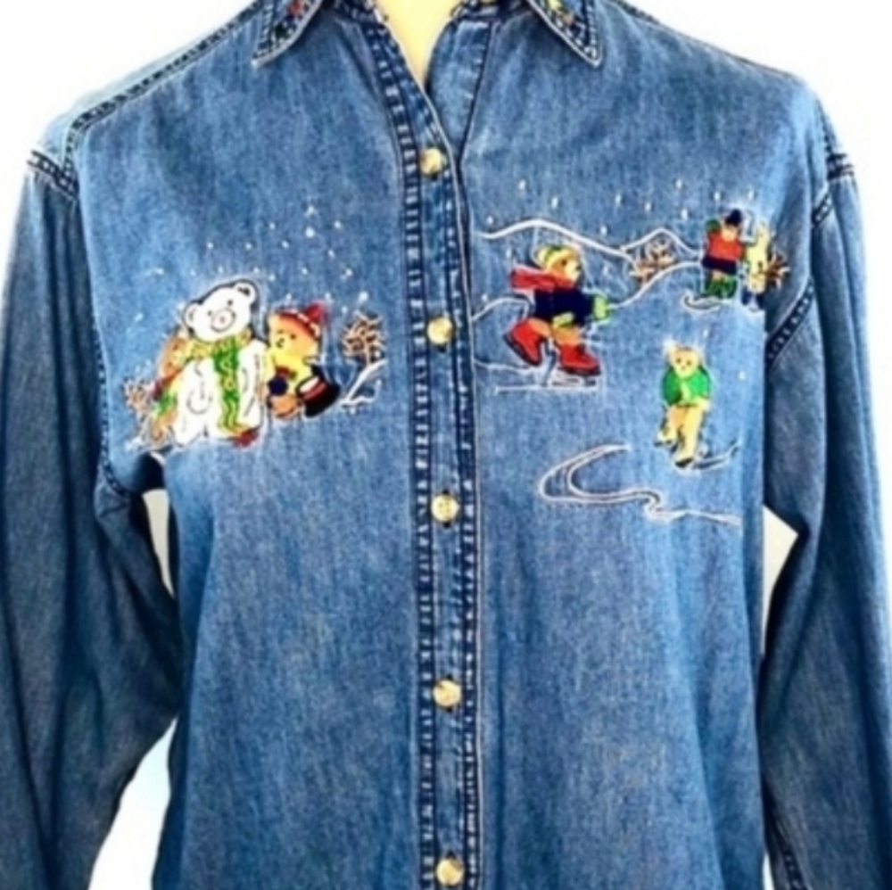 Solutions Womans Blue Denim Holiday Shirt Small